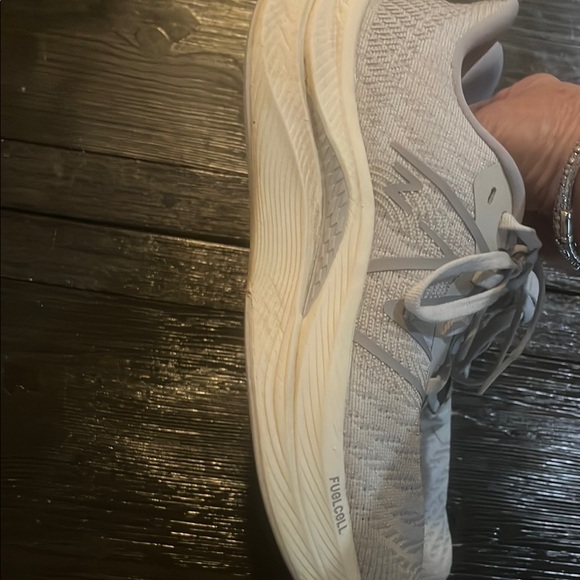 New Balance Sneakers - Picture 5 of 5